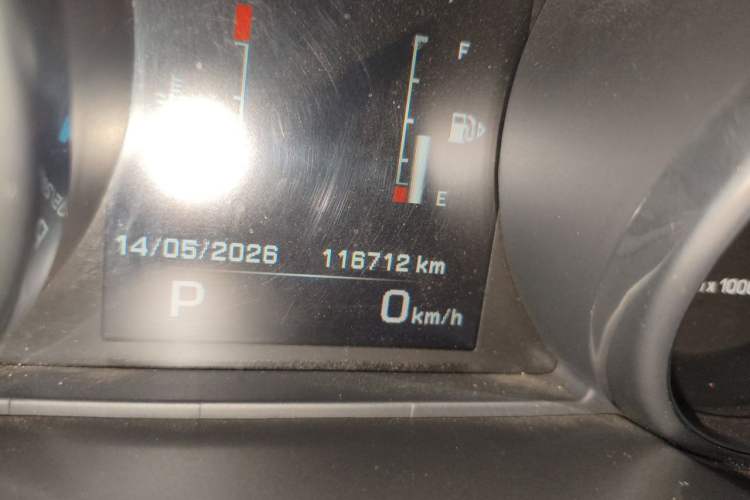 Used Land Rover Range Sport 2015 3.0 SDV6 HSE Odometer Close Up