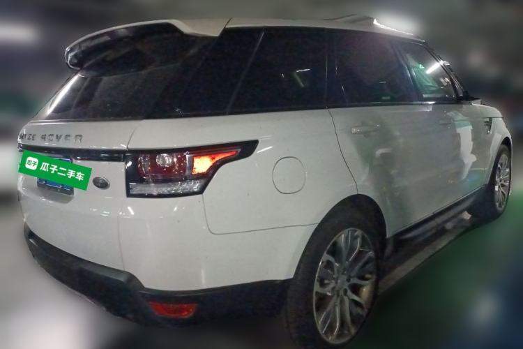 Used Land Rover Range Sport 2015 3.0 SC V6 HSE Rear Right 45 Deg