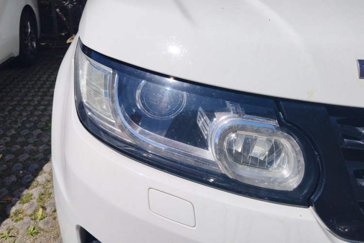 Used Land Rover Range Sport 2015 3.0 SC V6 HSE DYNAMIC Right Front Headlight