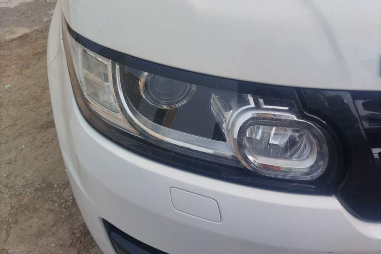 Used Land Rover Range Sport 2015 3.0 SC V6 HSE DYNAMIC Right Front Headlight