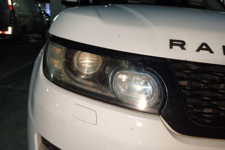 Used Land Rover Range Sport 2015 3.0 SDV6 HSE Right Front Headlight