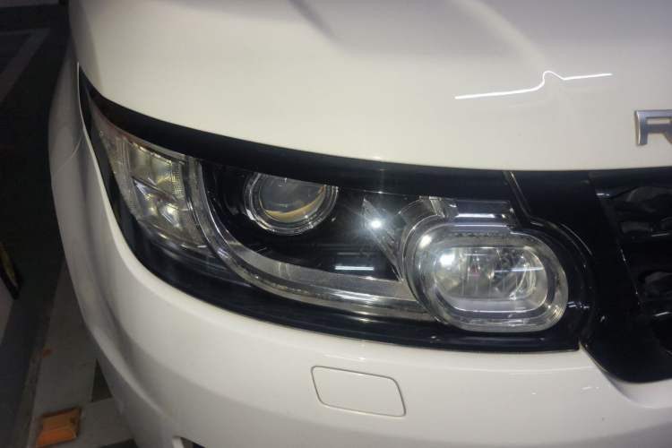 Used Land Rover Range Sport 2015 3.0 SC V6 HSE DYNAMIC Right Front Headlight