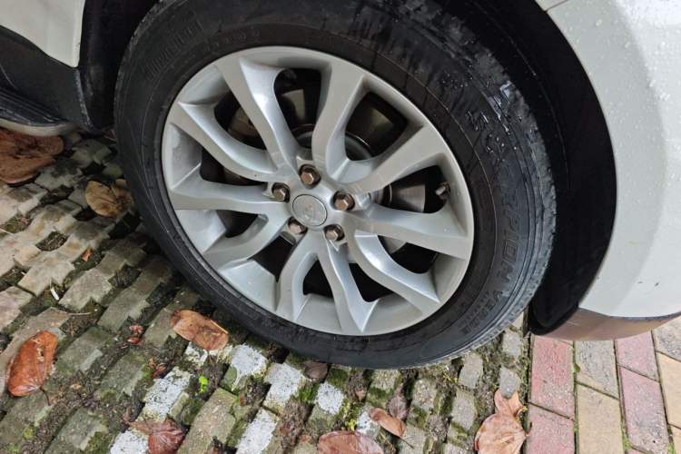 Used Land Rover Range Sport 2015 3.0 SC V6 HSE Right Front Wheel Hub