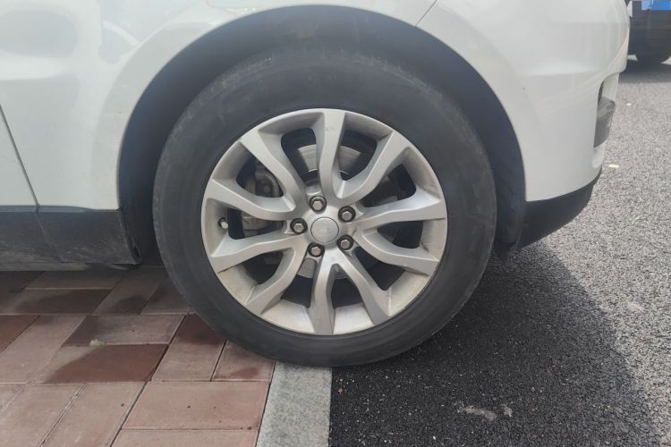 Used Land Rover Range Sport  Right Front Wheel Hub