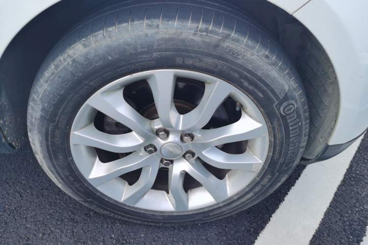 Used Land Rover Range Sport 2015 3.0 SC V6 HSE Right Front Wheel Hub