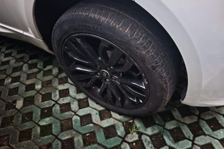 Used Land Rover Range Sport 2015 3.0 SC V6 HSE Right Front Wheel Hub