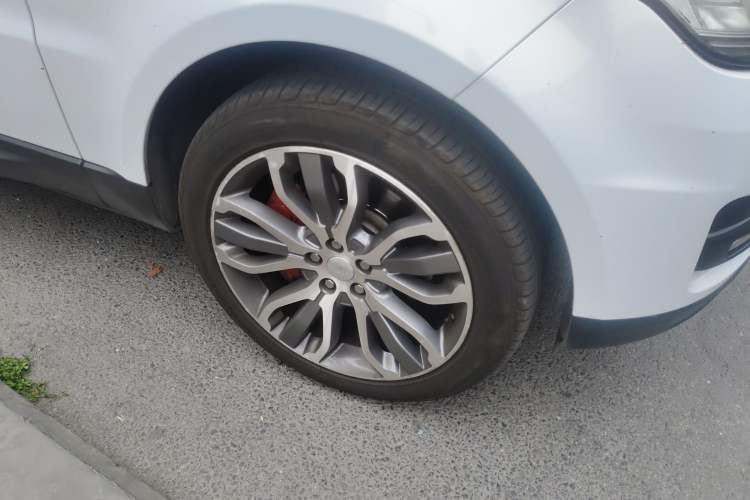 Used Land Rover Range Sport 2015 3.0 SC V6 HSE DYNAMIC Right Front Wheel Hub