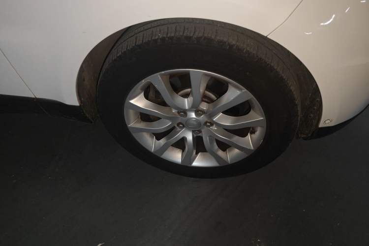 Used Land Rover Range Sport 2015 3.0 SC V6 HSE Right Front Wheel Hub