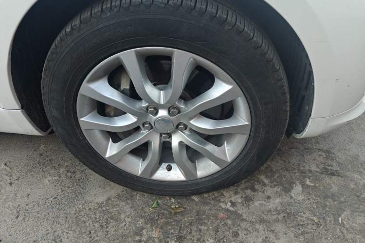 Used Land Rover Range Sport 2015 3.0 SDV6 HSE Right Front Wheel Hub