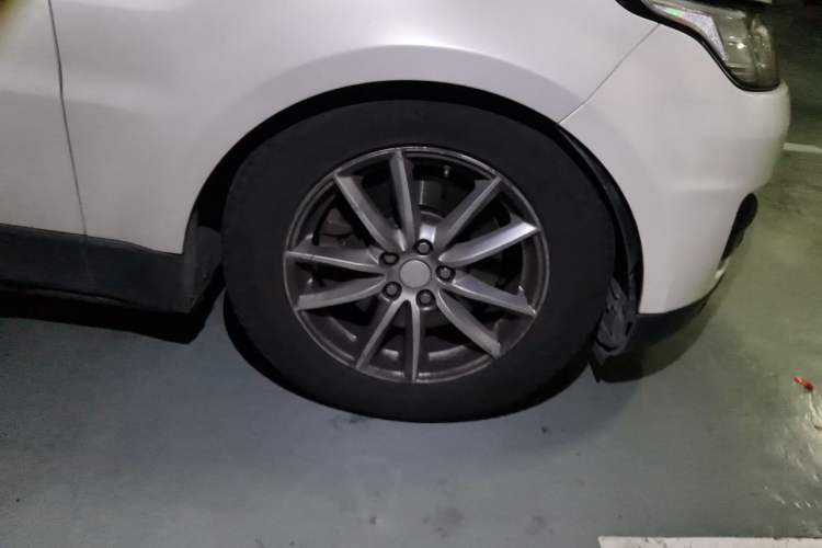 Used Land Rover Range Sport 2015 3.0 SDV6 HSE Right Front Wheel Hub