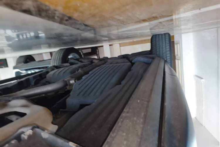 Used Land Rover Range Sport 2015 3.0 SDV6 HSE Right Side Sill