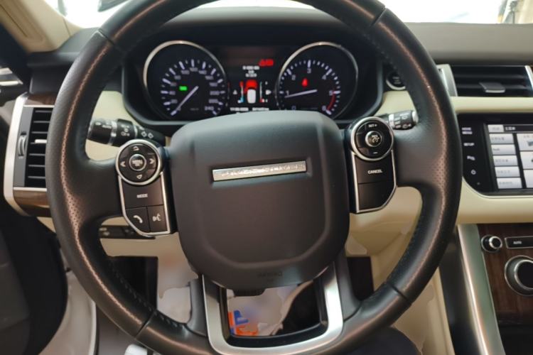 Used Land Rover Range Sport 2015 3.0 SDV6 HSE Steering Wheel