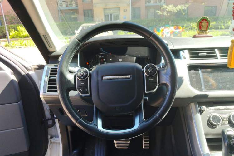 Used Land Rover Range Sport 2015 3.0 SC V6 HSE DYNAMIC Steering Wheel