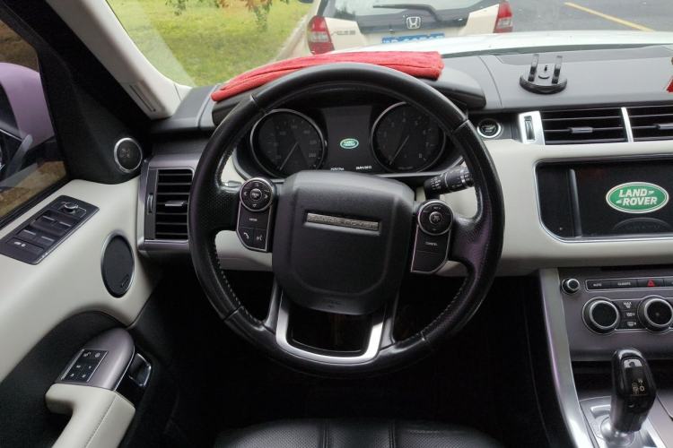 Used Land Rover Range Sport 2015 3.0 SC V6 HSE Steering Wheel