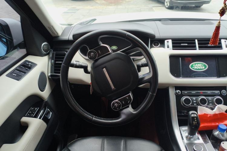 Used Land Rover Range Sport 2015 3.0 SC V6 HSE Steering Wheel