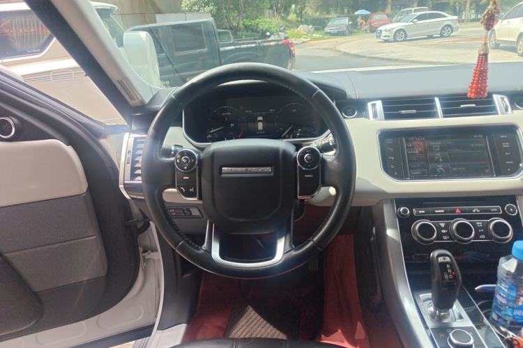 Used Land Rover Range Sport 2015 3.0 SC V6 HSE Steering Wheel