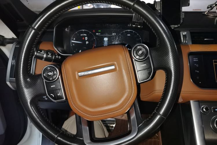 Used Land Rover Range Sport 2015 3.0 SC V6 HSE DYNAMIC Steering Wheel