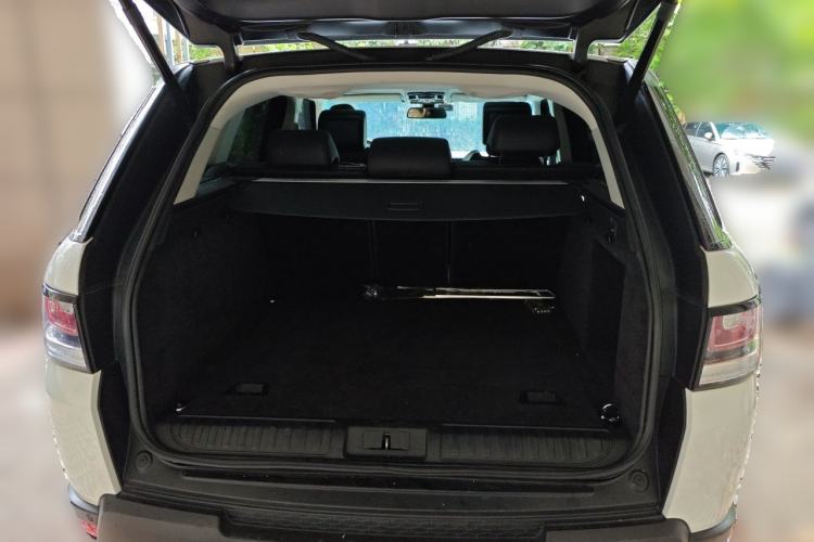 Used Land Rover Range Sport 2015 3.0 SC V6 HSE Trunk