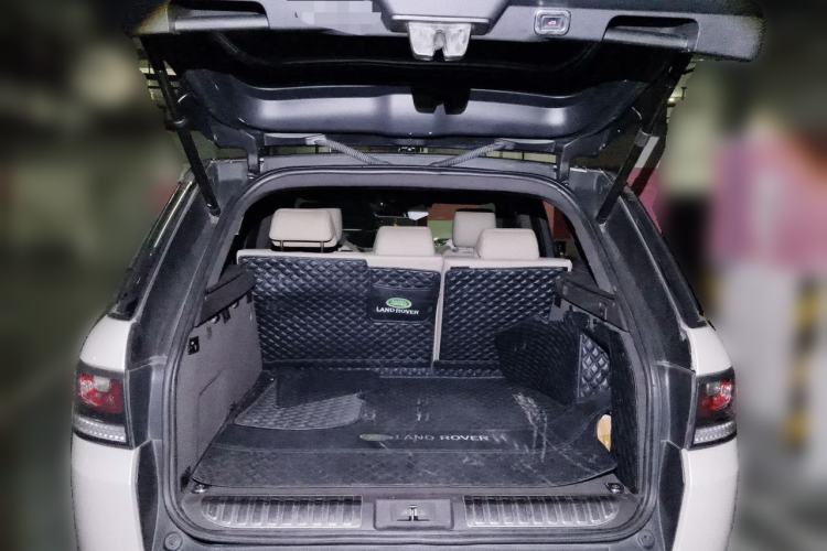 Used Land Rover Range Sport 2015 3.0 SDV6 HSE Trunk