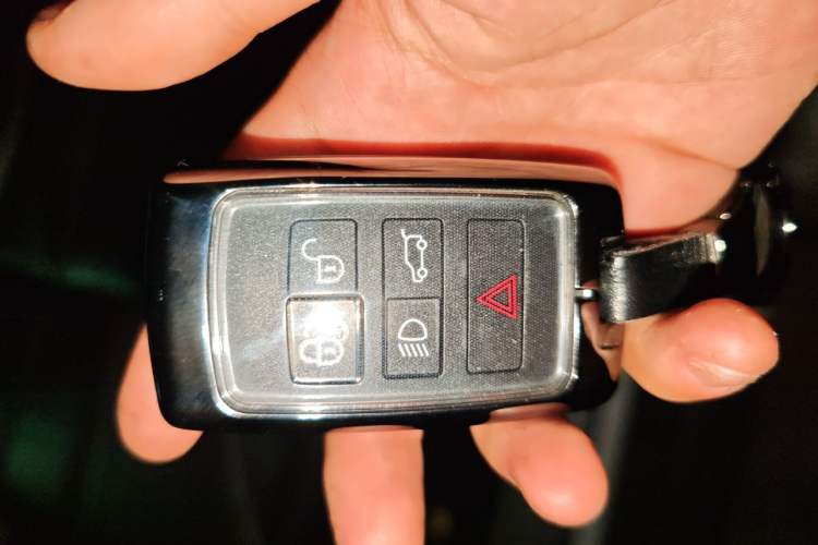 Used Land Rover Range Sport 2015 3.0 SC V6 HSE Vehicle Key