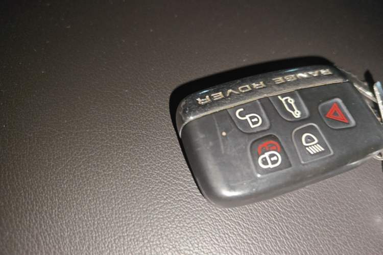 Used Land Rover Range Sport 2015 3.0 SC V6 HSE Vehicle Key