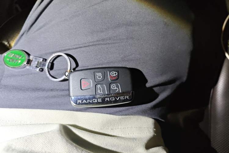 Used Land Rover Range Sport  Vehicle Key