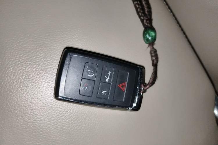 Used Land Rover Range Sport 2015 3.0 SDV6 HSE Vehicle Key