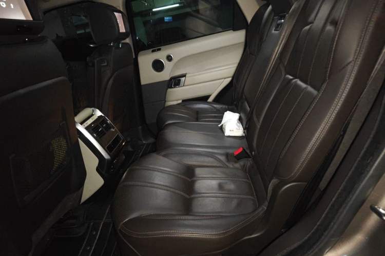 Used Land Rover Range Sport 2015 3.0 SC V6 HSE Left Rear Seat