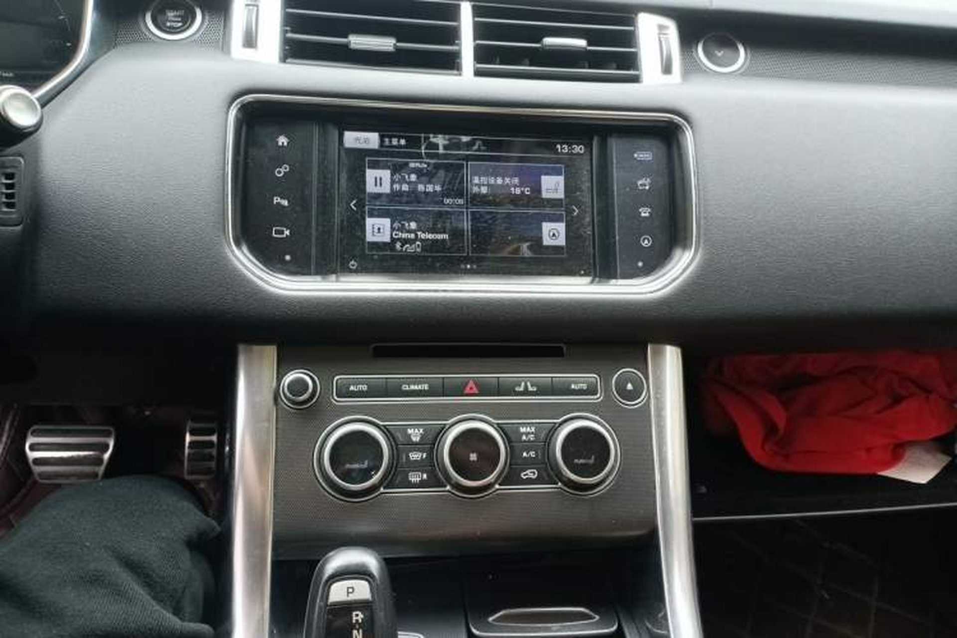 Used Land Rover Range Sport  Audio And AC Panel
