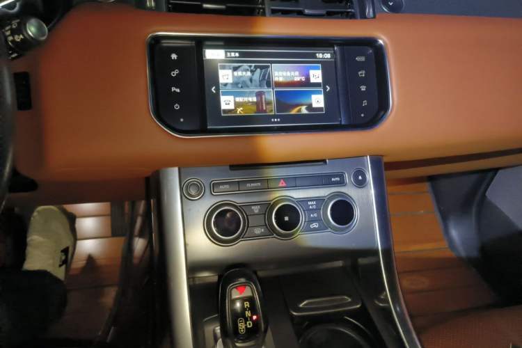 Used Land Rover Range Sport  Audio And AC Panel