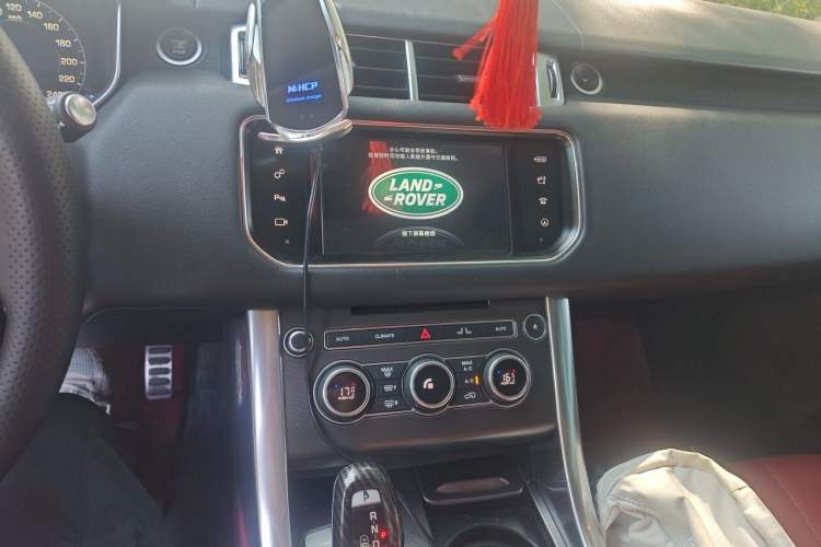 Used Land Rover Range Sport 2016 3.0 SC V6 HSE DYNAMIC Audio And AC Panel