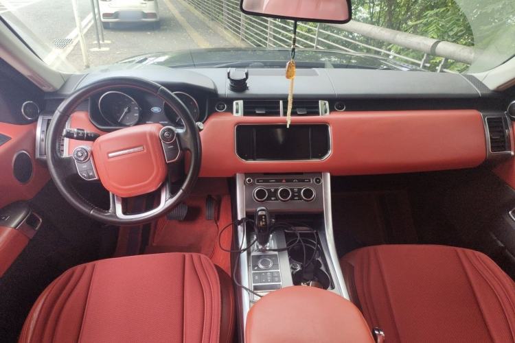 Used Land Rover Range Sport  Center Console