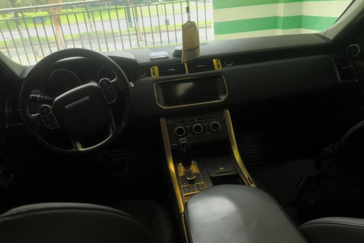 Used Land Rover Range Sport  Center Console