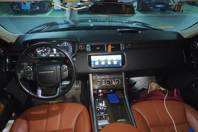 Used Land Rover Range Sport 2016 3.0 SC V6 HSE DYNAMIC Center Console