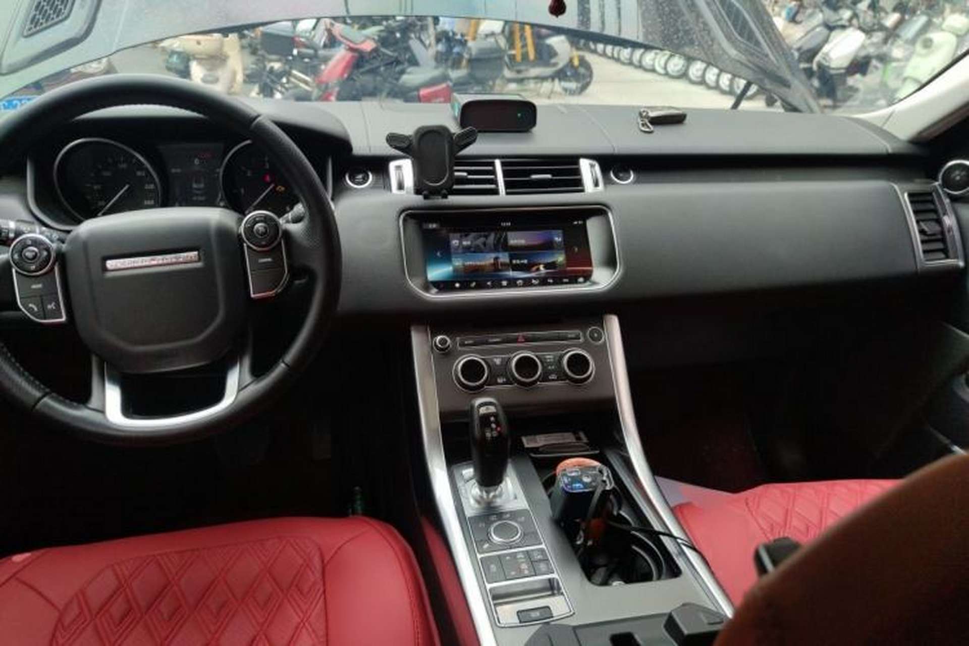 Used Land Rover Range Sport  Center Console