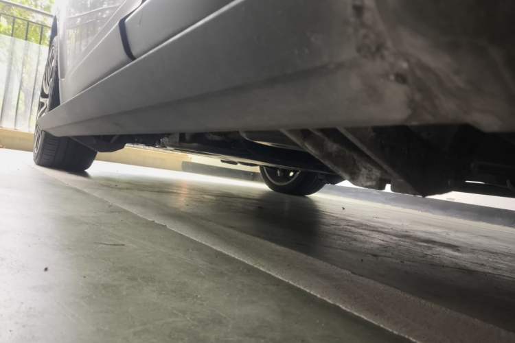 Used Land Rover Range Sport  Chassis Rear Left