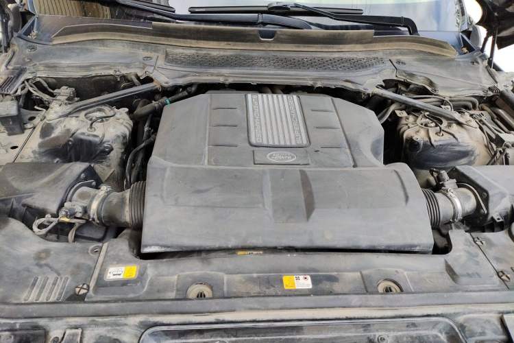 Used Land Rover Range Sport 2016 3.0 SC V6 HSE DYNAMIC Engine Bay