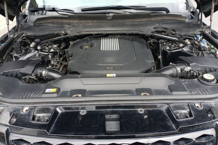 Used Land Rover Range Sport  Engine Bay