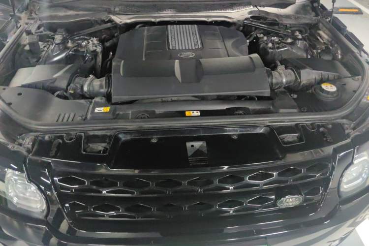 Used Land Rover Range Sport 2016 3.0 SC V6 HSE DYNAMIC Engine Bay