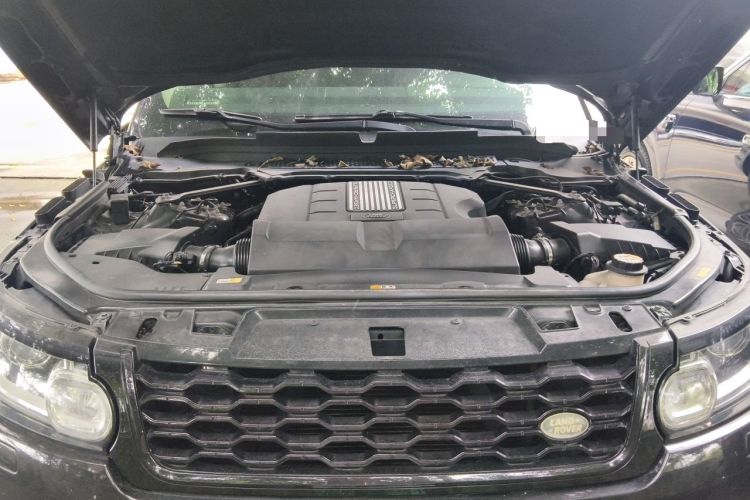 Used Land Rover Range Sport 2016 3.0 SC V6 HSE DYNAMIC Engine Bay