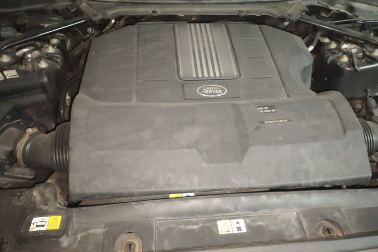 Used Land Rover Range Sport  Engine Bay