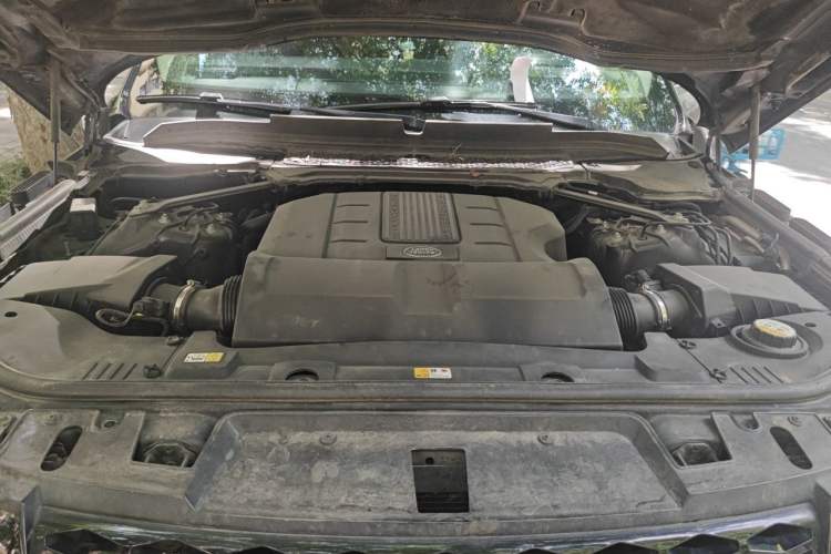 Used Land Rover Range Sport 2016 3.0 SC V6 HSE DYNAMIC Engine Bay