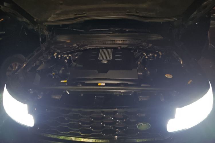 Used Land Rover Range Sport 2016 3.0 SC V6 HSE DYNAMIC Engine Bay