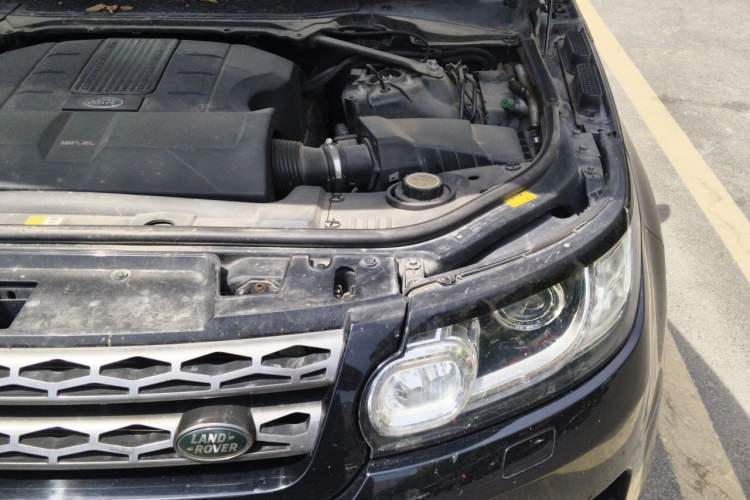 Used Land Rover Range Sport  Engine Bay Left