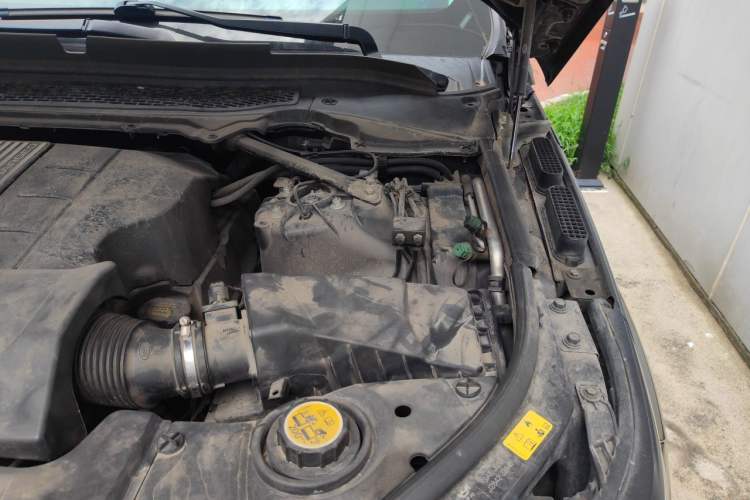 Used Land Rover Range Sport  Engine Bay Left