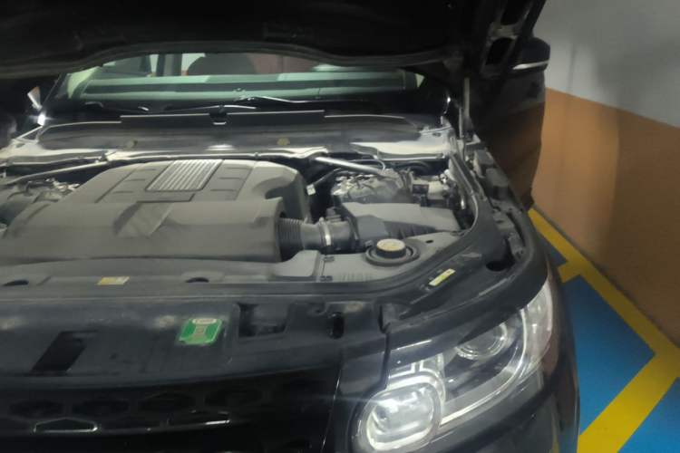 Used Land Rover Range Sport 2016 3.0 V6 SC HSE Dynamic Engine Bay Left