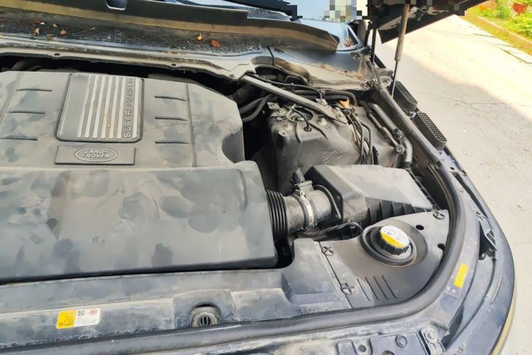 Used Land Rover Range Sport 2016 3.0 SC V6 SE Engine Bay Left