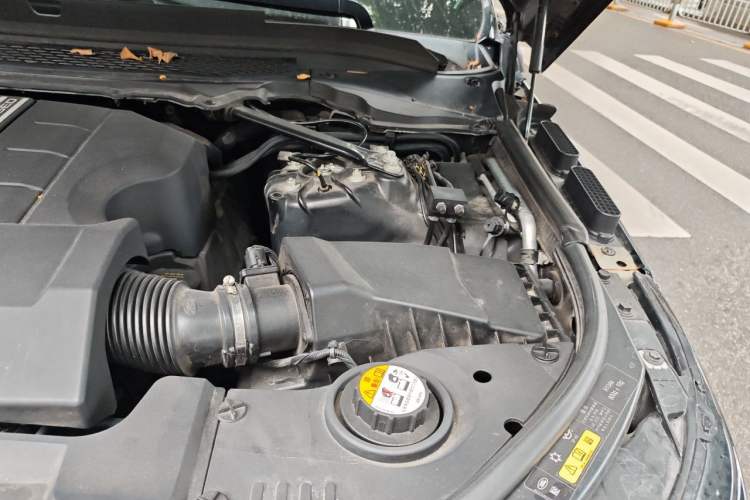 Used Land Rover Range Sport 2016 3.0 SC V6 HSE DYNAMIC Engine Bay Left
