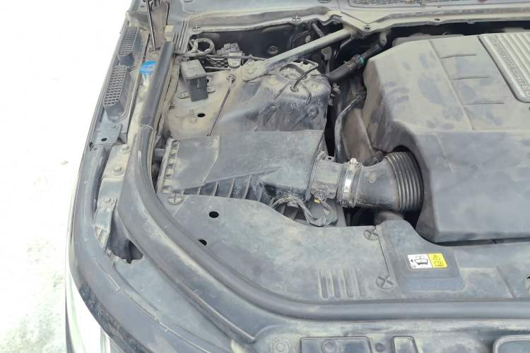 Used Land Rover Range Sport 2016 3.0 SC V6 SE Engine Bay Right