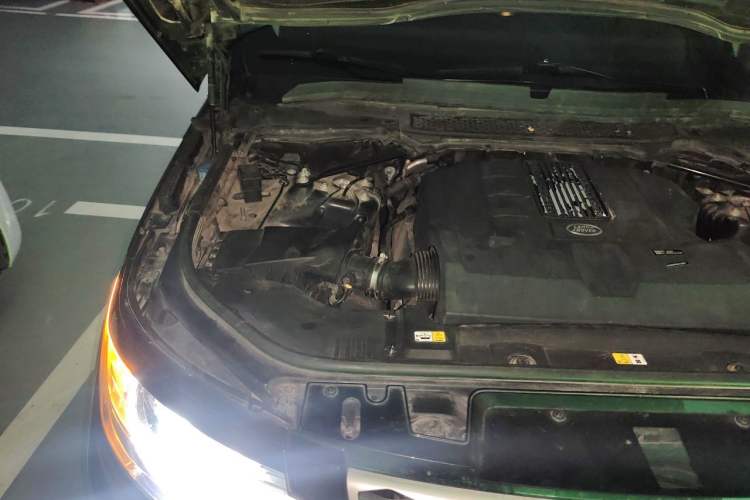 Used Land Rover Range Sport 2016 3.0 SC V6 HSE Engine Bay Right